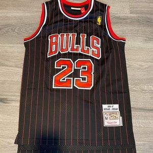 Micheal Jordan Bulls Jersey